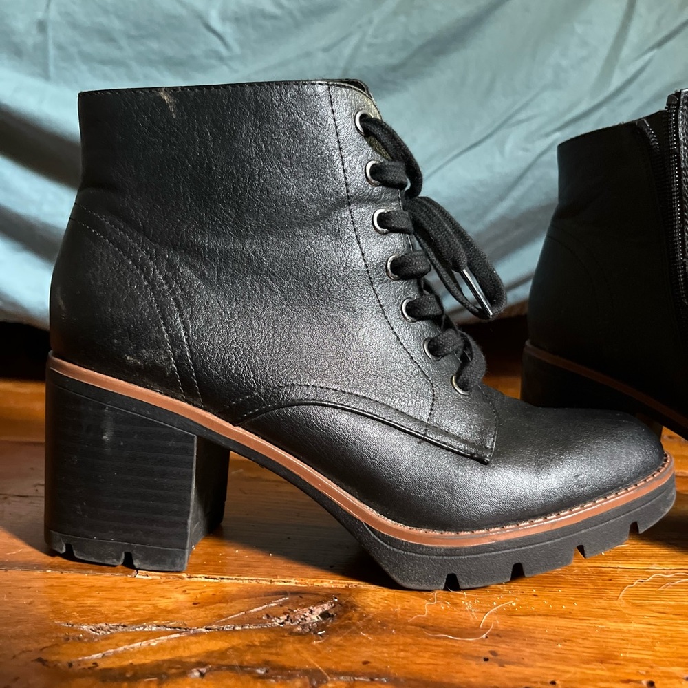 Black combat boot - still in very good condition. Lightly worn.
